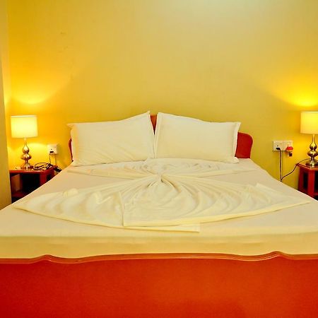 French Garden Tourist Rest Hotel Anuradhapura Exterior photo